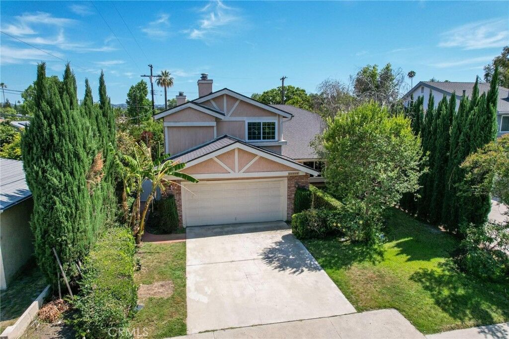 Property Photo:  22606 Archwood Street  CA 91307 