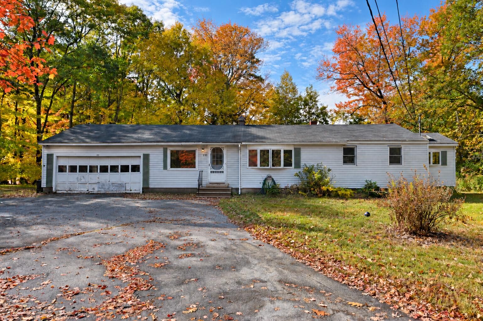 Property Photo:  222 River Road  ME 04086 