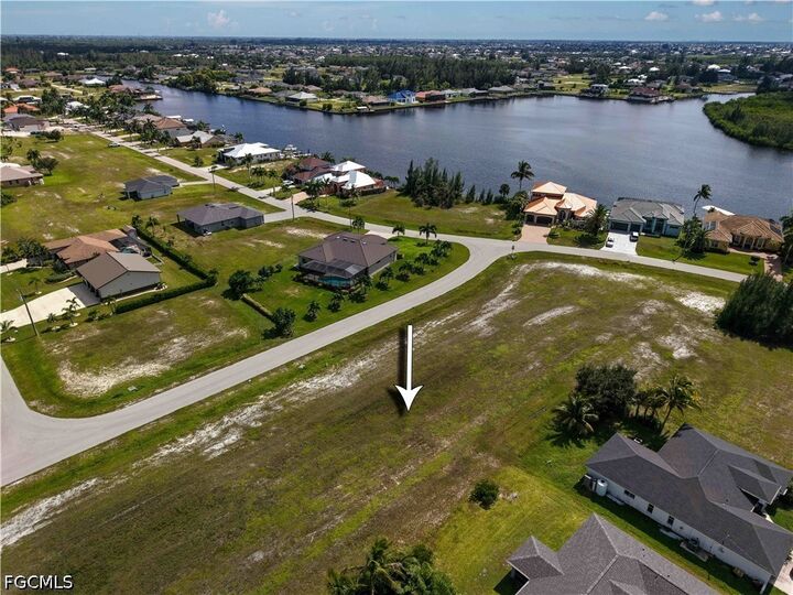 Property Photo: 2708 NW 45th Avenue FL 33993