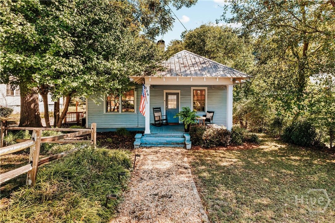 Property Photo: 186 First Street GA 30601