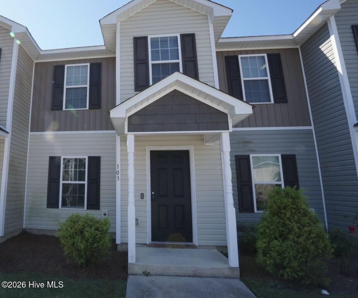Property Photo: 103 W Murrow Lane NC 28546