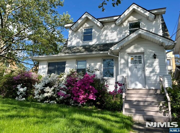 Property Photo:  263 Palisade Avenue  NJ 07603 