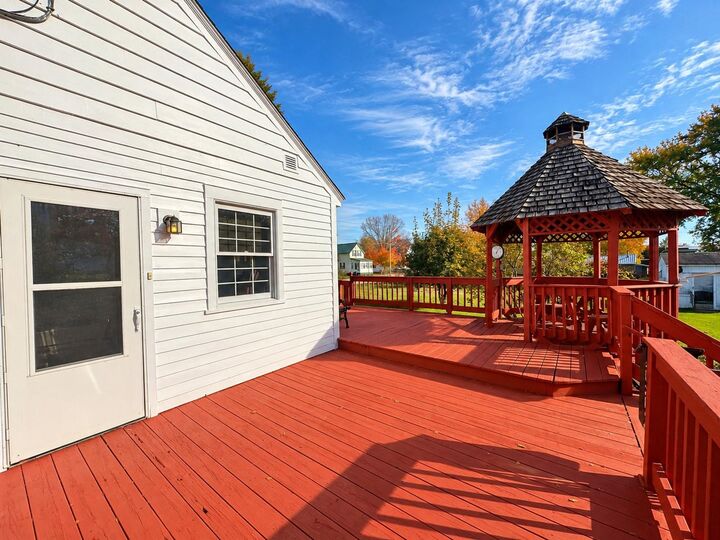 Property Photo:  92 Canada Street  VT 05488 