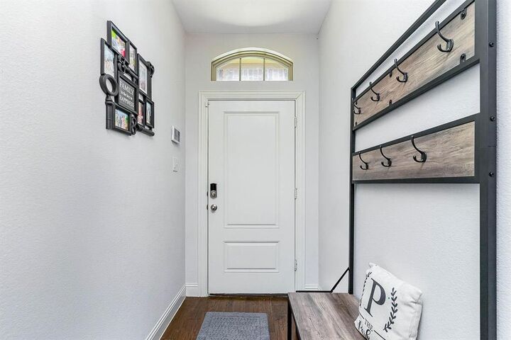 Property Photo: 1417 Green Leaf Drive TX 76227