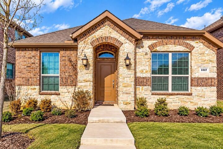 Property Photo:  1417 Green Leaf Drive  TX 76227 