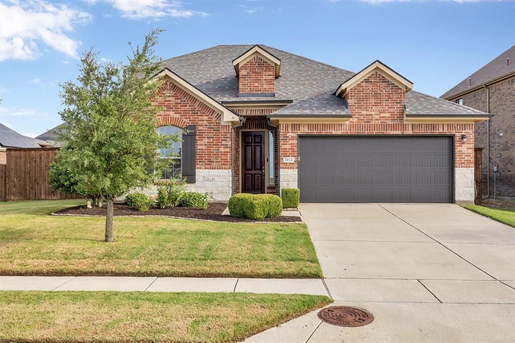 Property Photo: 3014 Aurora Mist Drive TX 75068