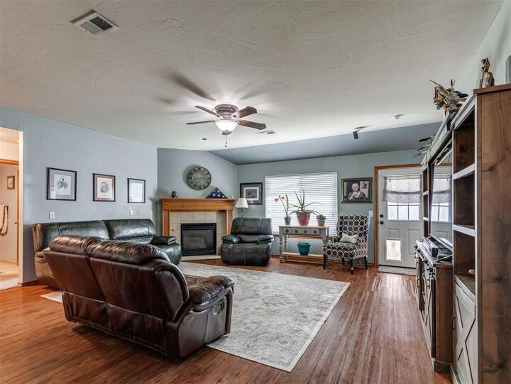 Property Photo:  11004 NW 101st Street  OK 73099 