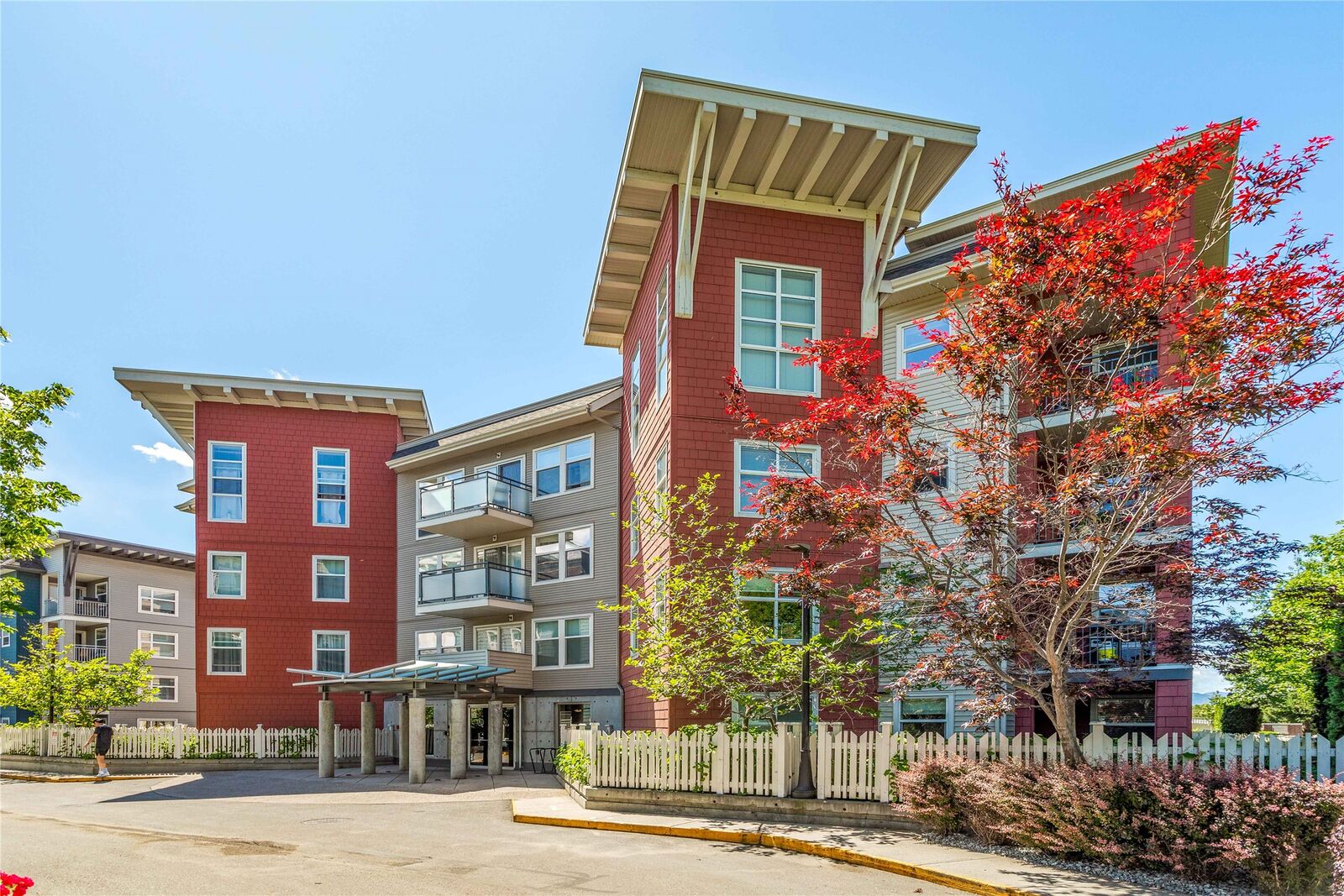 Property Photo: 555 Yates Road 200 BC V1V 2V2