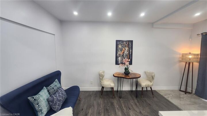 Property Photo:  1394 Cannon Street E  ON L8H 1W1 