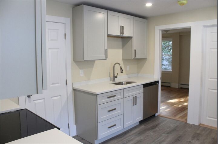 Property Photo:  78 Endicott St 1R  MA 01960 