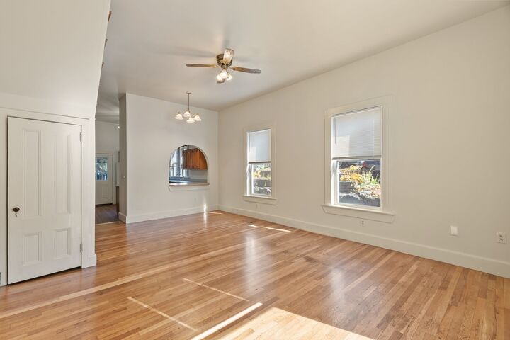 Property Photo:  104 Tenth 1R  MA 01850 