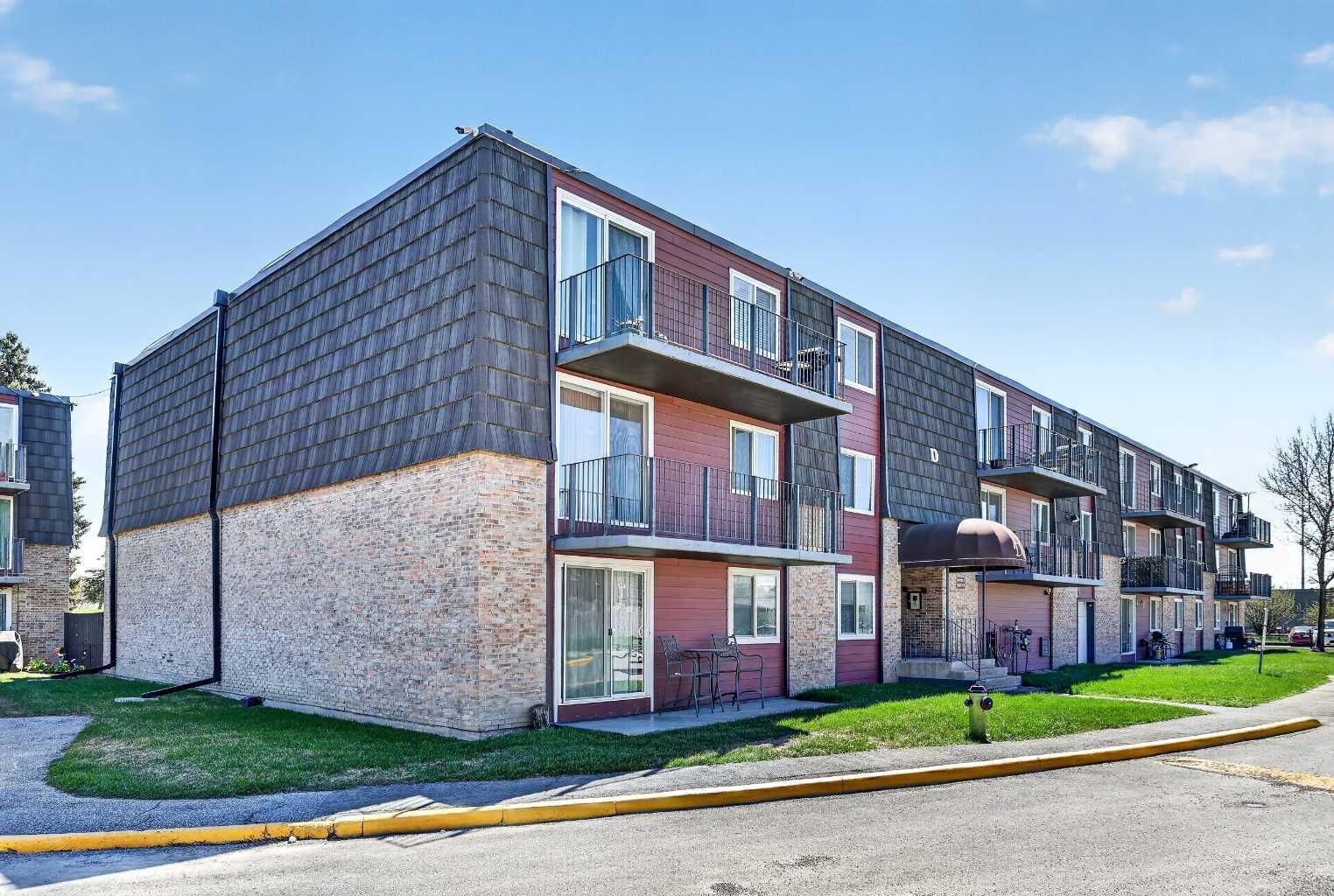 Property Photo:  80 Galbraith Drive SW 11D  AB T3E 3H2 