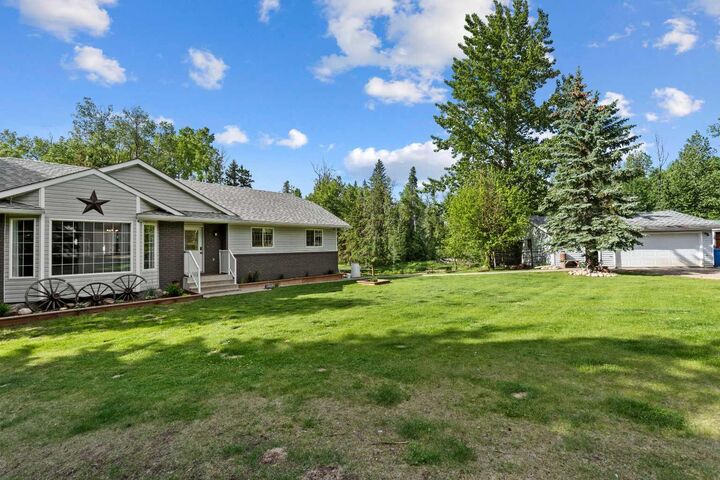 Property Photo:  26, 591026 Range Road 114  AB T7S 2A1 