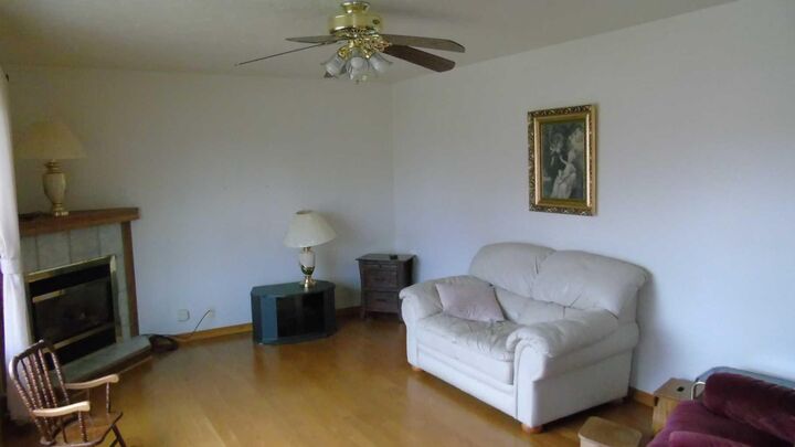 Property Photo:  546 21  AB T0L 0Z0 