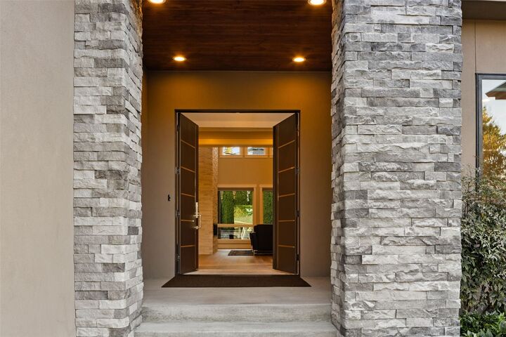 Property Photo:  8827 NE 203 Place  WA 98011 