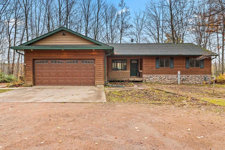 Property Photo:  17404 Aspen Lane  WI 54175 