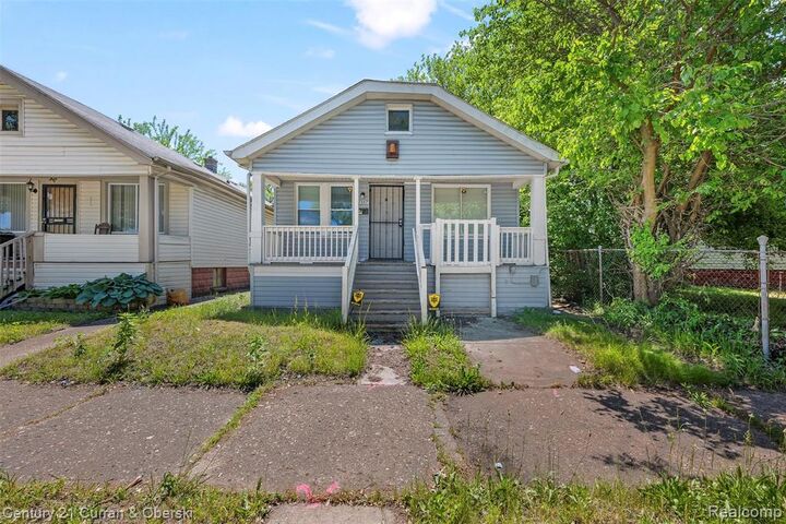 Property Photo: 7667 Ellsworth Street MI 48238
