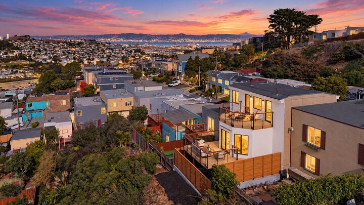Property Photo: 134 Athens Street CA 94112
