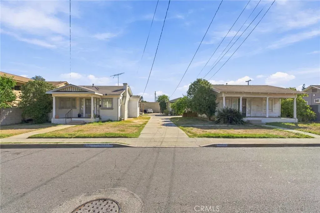 Property Photo:  6602 Orchard  CA 90201 