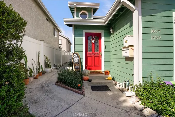 Property Photo:  1827 Gramercy Avenue  CA 90501 