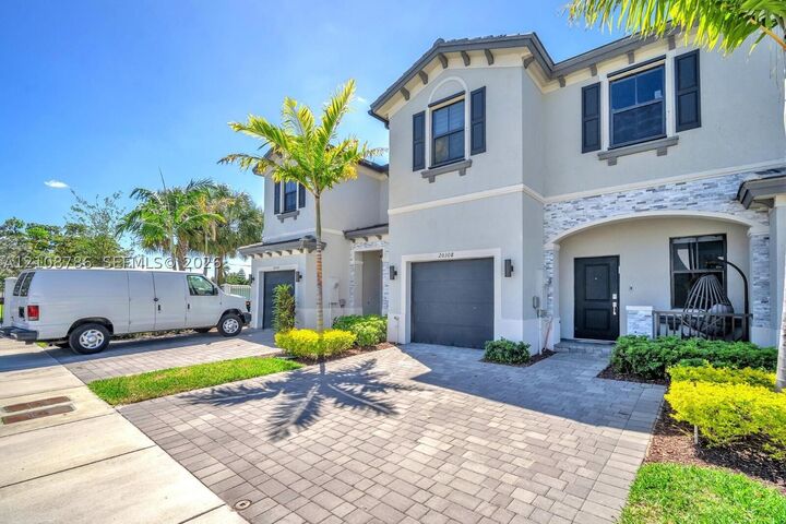 Property Photo:  20308 NW 6th Pl  FL 33169 