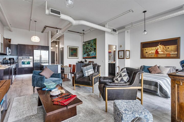 Property Photo:  3029 NE 188th St 910  FL 33180 