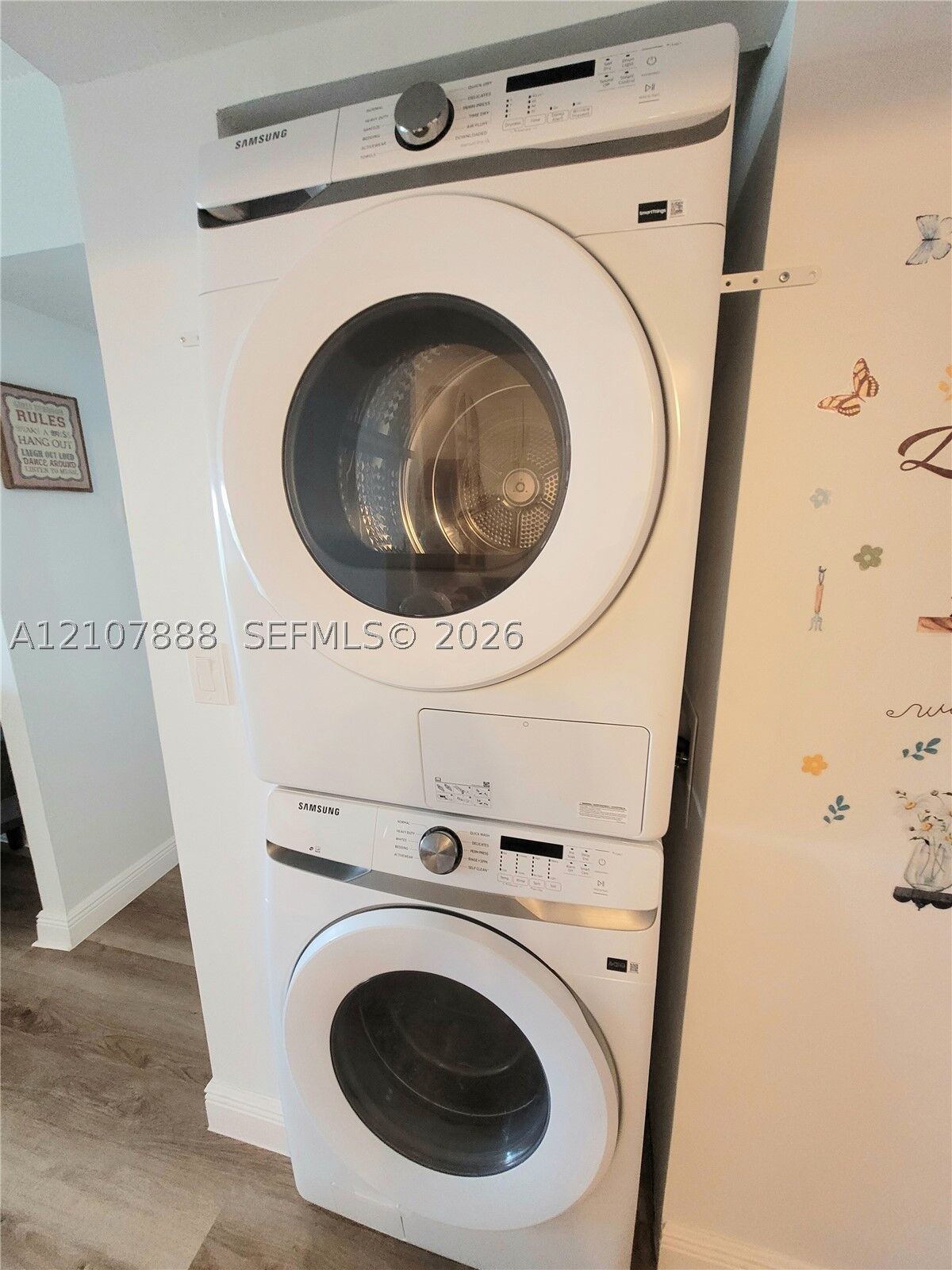 Property Photo: 1780 NE 191st St 611-2 FL 33179