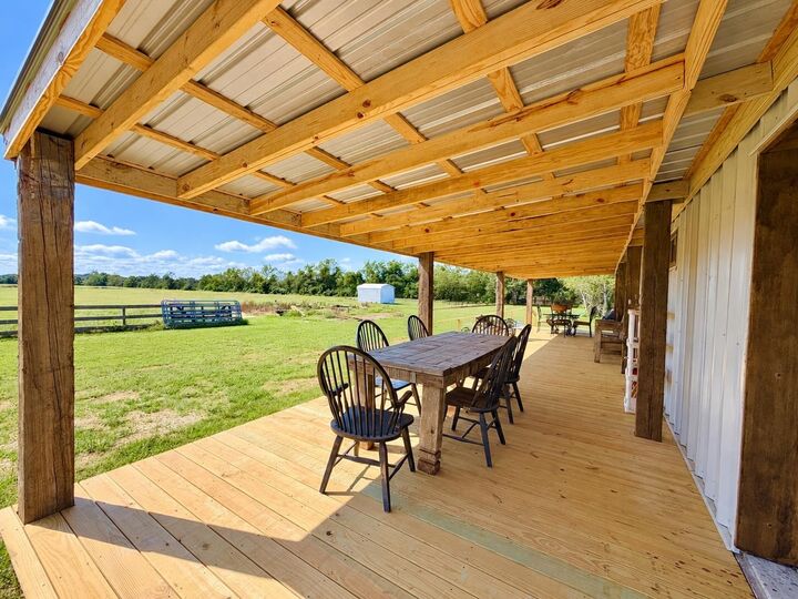 Property Photo: 1285 W Leblanc TX 77665