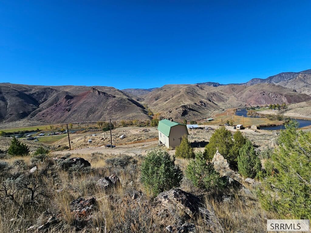 Property Photo:  202 Cinnabar Circle  ID 83467 