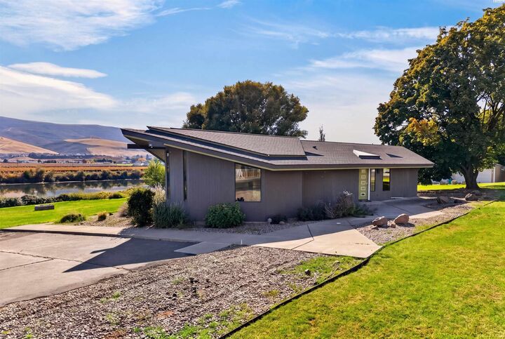 Property Photo:  142103 W North River Road  WA 99350 