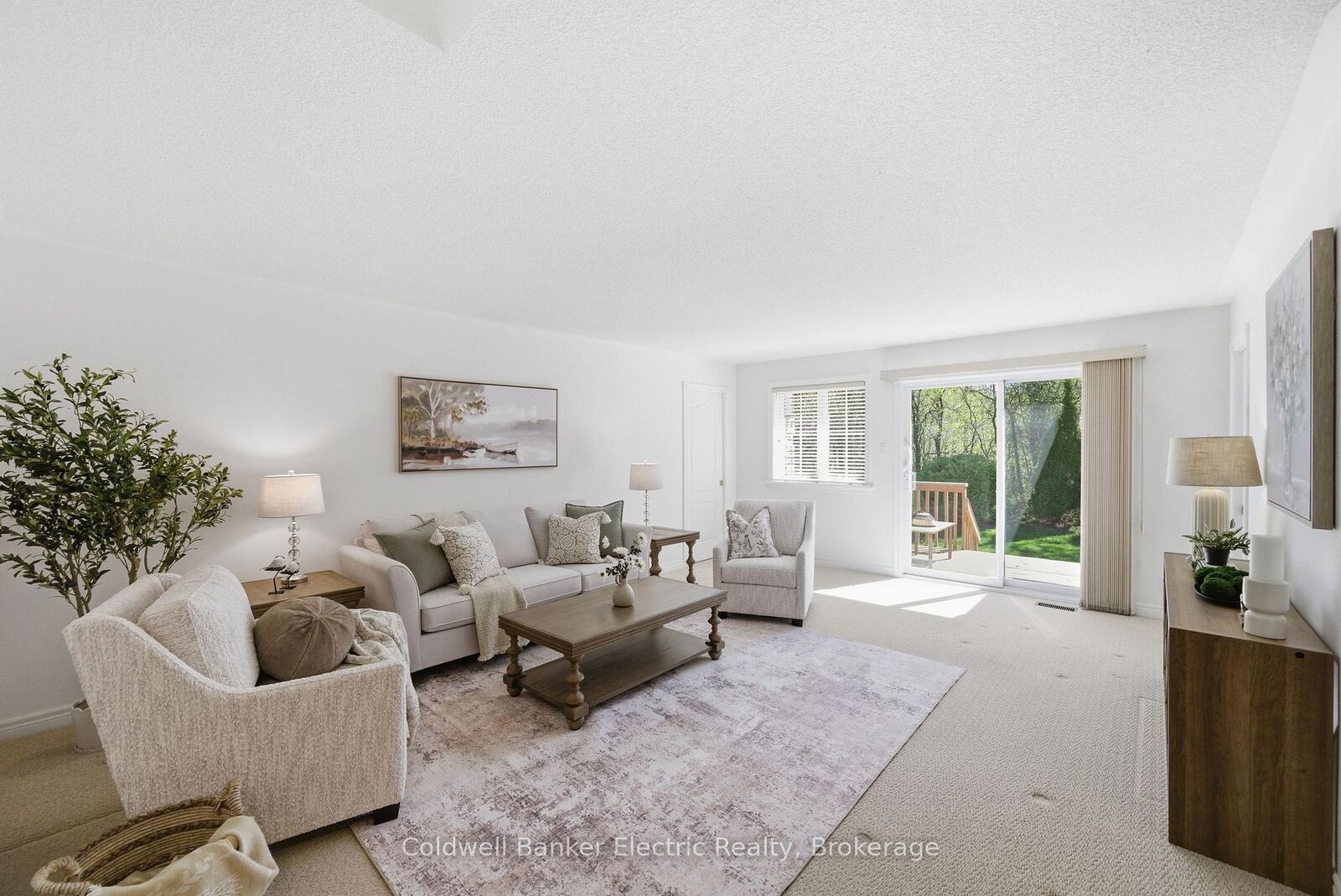 Property Photo:  300 Franmor Drive 40  ON K9H 7R2 