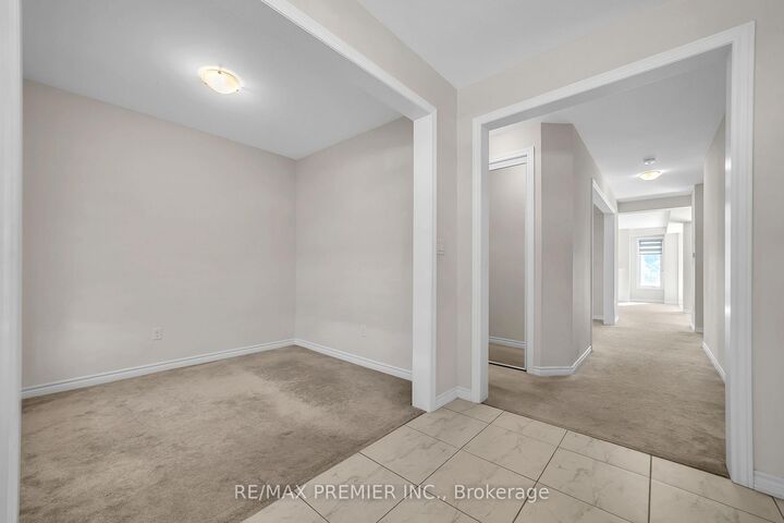 Property Photo:  7784 Tupelo Crescent  ON L2H 3R8 