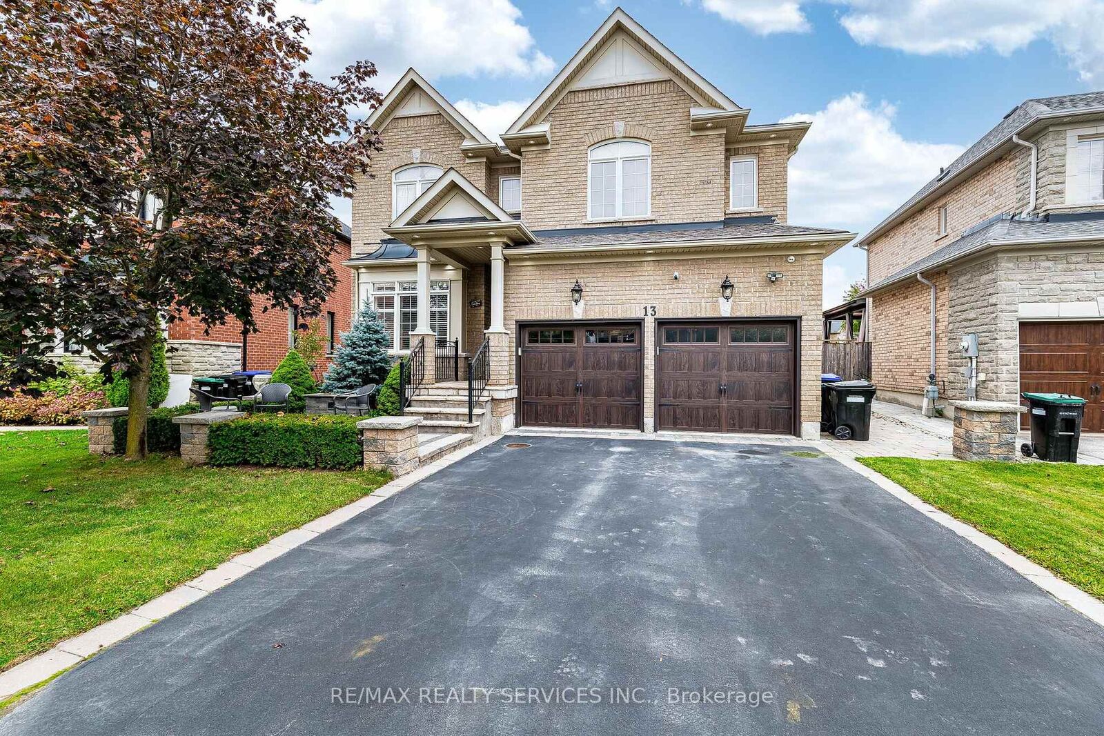 Property Photo:  13 Vista Drive  ON L3Z 0B6 