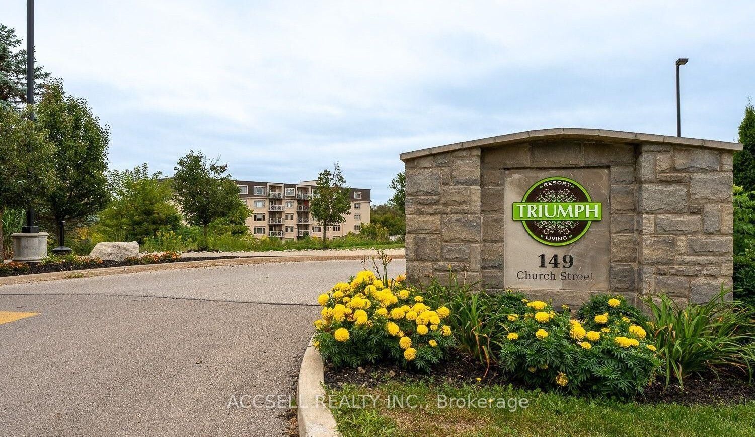 Property Photo:  149 Church Street 406  ON L0G 1T0 