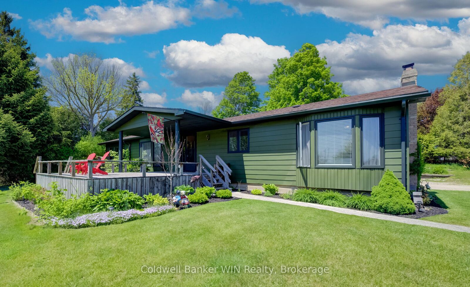 Property Photo:  9 Cardinal Street  ON N0G 2V0 