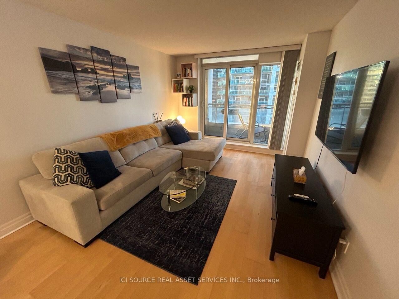Property Photo:  2121 Lake Shore Boulevard W 915  ON M8V 4E9 
