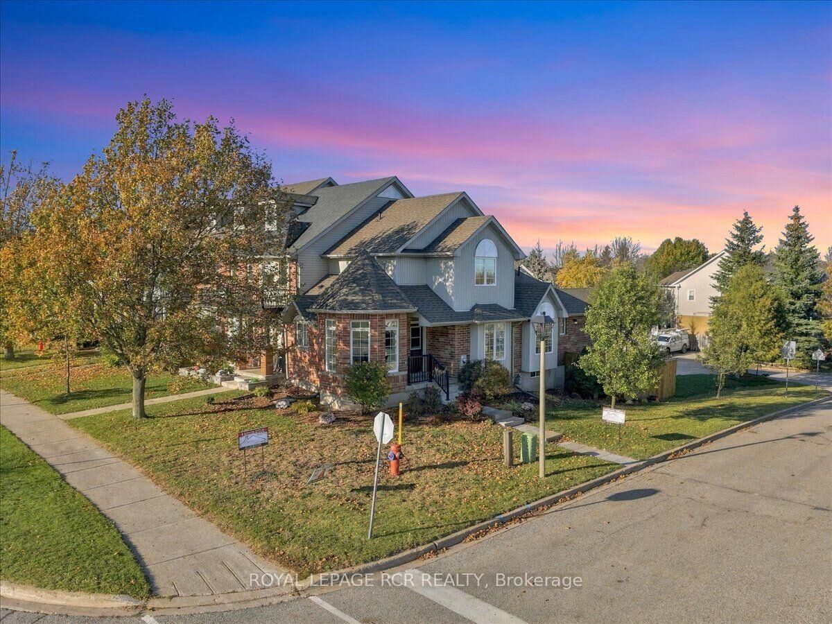 Property Photo:  31 Montgomery Boulevard  ON L9W 5H6 