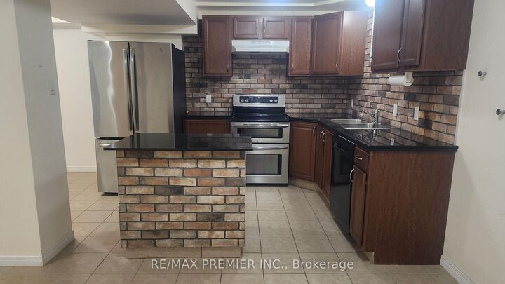Property Photo:  14A Oxbow Court Basement  ON L4H 2V4 