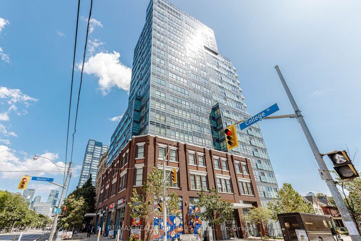 Property Photo:  181 Huron Street 604  ON M5T 0C1 