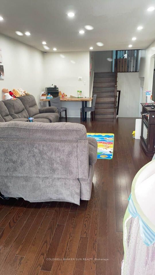 Property Photo:  150 Murray Street 1  ON L6X 2S4 