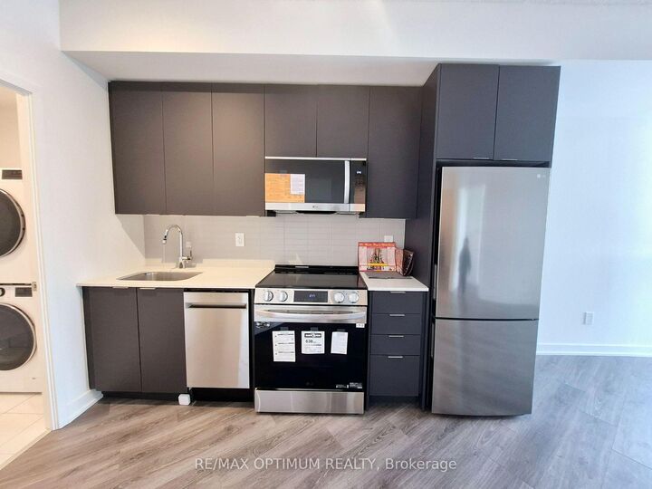 Property Photo: 225 Malta Avenue 1101 ON L6Y 6L6