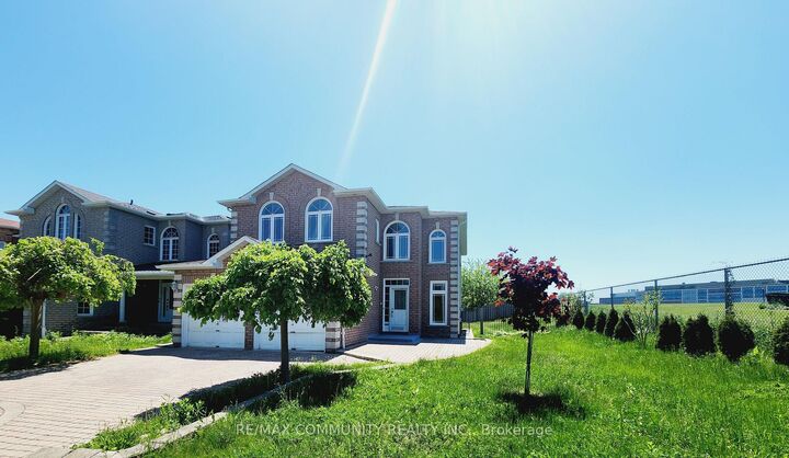 Property Photo:  61 Chartway Boulevard Main  ON M1C 5J1 