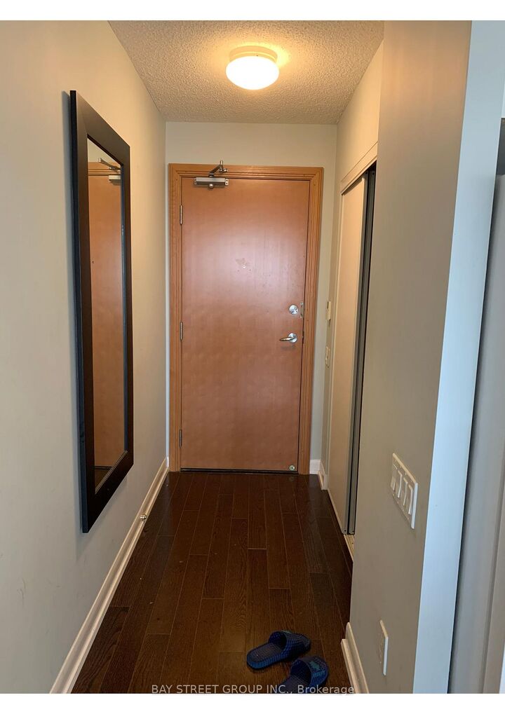 Property Photo: 33 Sheppard Avenue E 2100 ON M2N 7K1