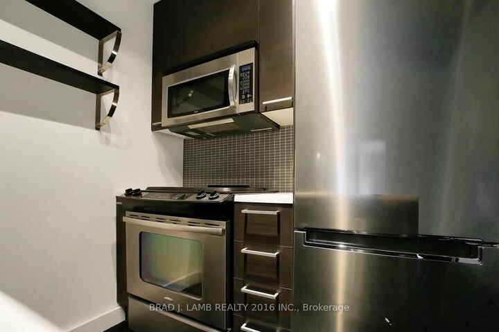 Property Photo:  90 Broadview Avenue 213  ON M4M 3H3 
