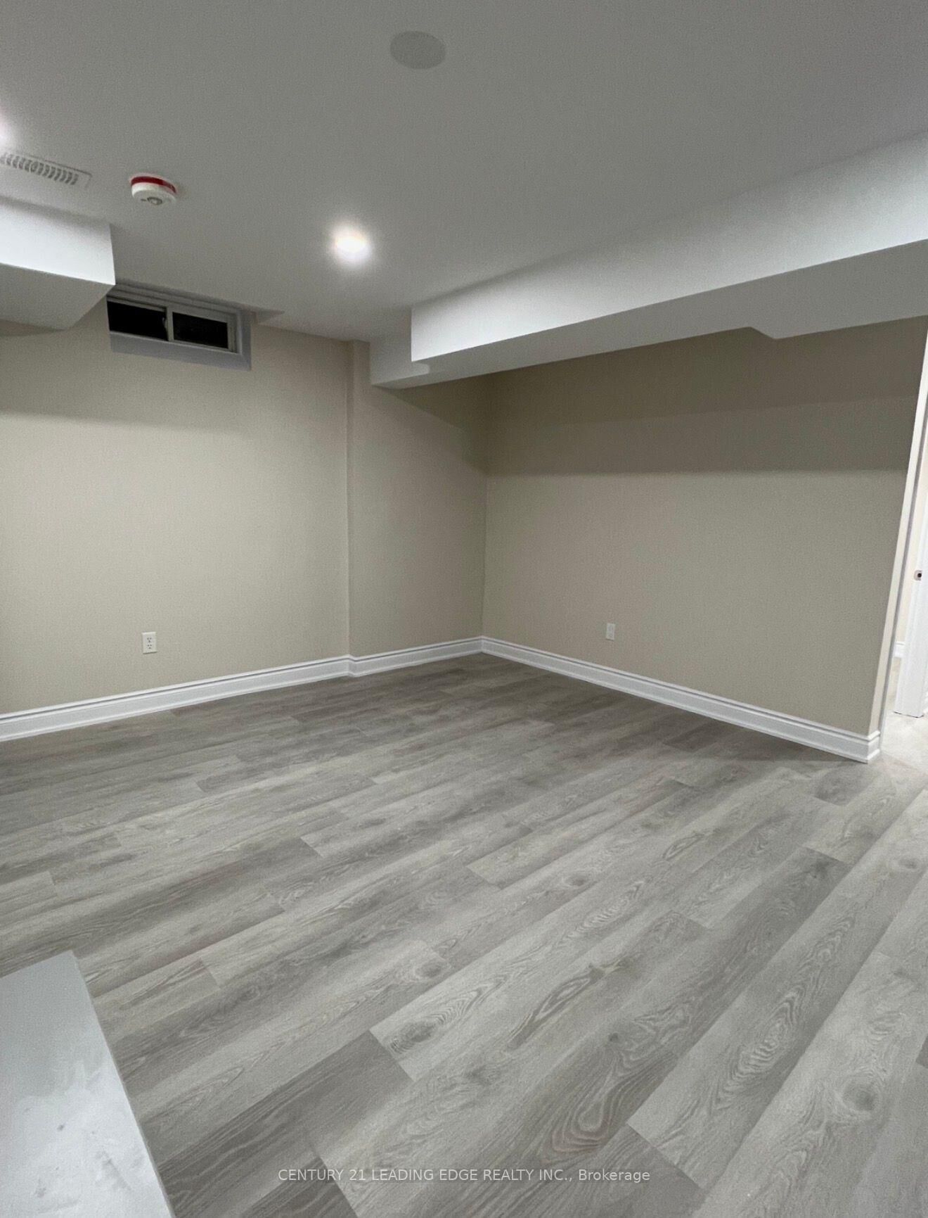 Property Photo:  5699 Margarita Crescent Basement  ON L5M 6Y7 