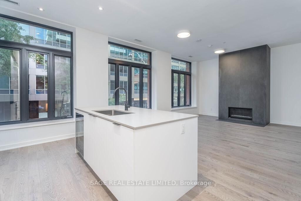 Property Photo:  22 Lombard Street 205  ON M5C 1M1 
