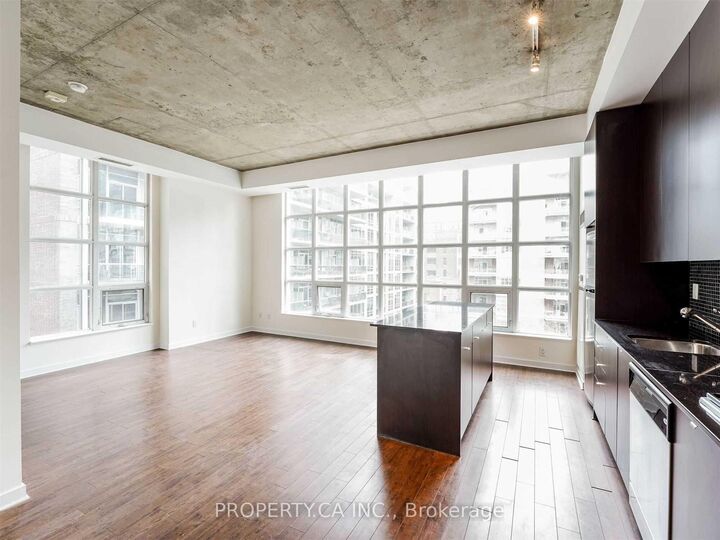 Property Photo:  19 Brant Street 509  ON M5V 2L2 