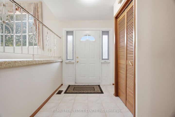 Property Photo:  39 Sebas Court  ON N1R 6M4 