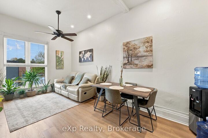 Property Photo:  94 Wellington Street 2  ON N5A 2L2 