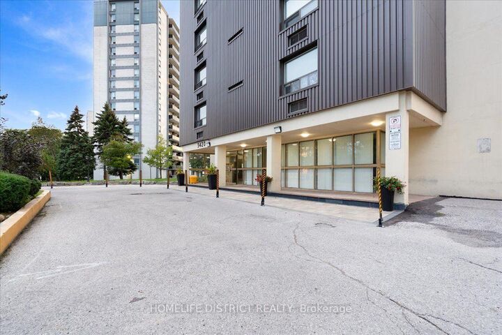 Property Photo:  3420 Eglinton Avenue E 404  ON M1J 2H9 